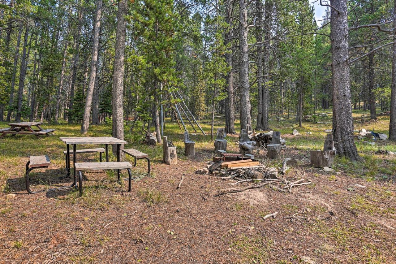Secluded Casper Mtn Cabin Fire Pit, 12 Mi To Town Crimson Dawn Екстериор снимка